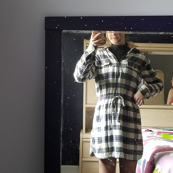 Plaid Dress - Picture 5 of 5